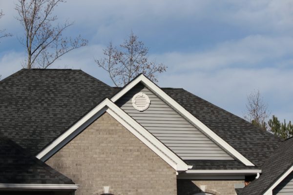 Learn the signs of a trustworthy local roofing company in Mandeville so that you can find service you can rely on.